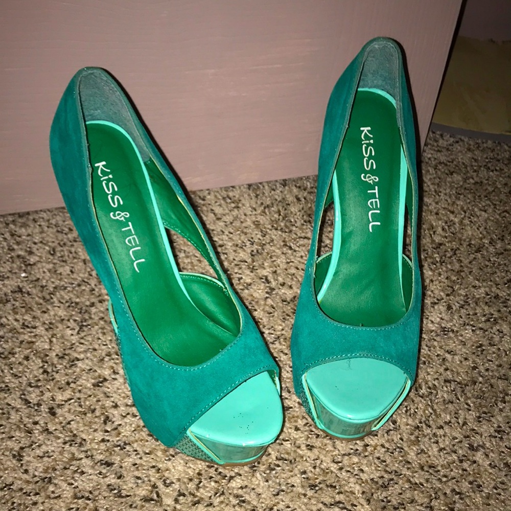 Teal suede and leather open toe heels. Size 9
